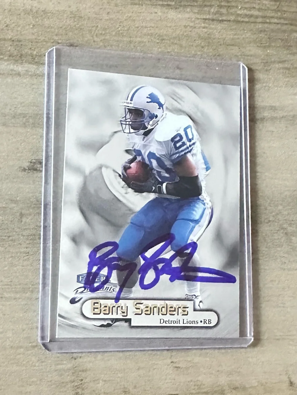 Barry Sanders Signed 1998 Fleer Brilliants #25. Autograph. Detroit Lions.